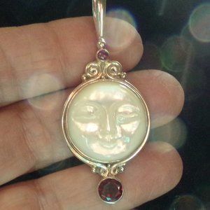 Vintage Sajen Offerings SS Carved Mother Of Pear Smiling Goddess Pendant